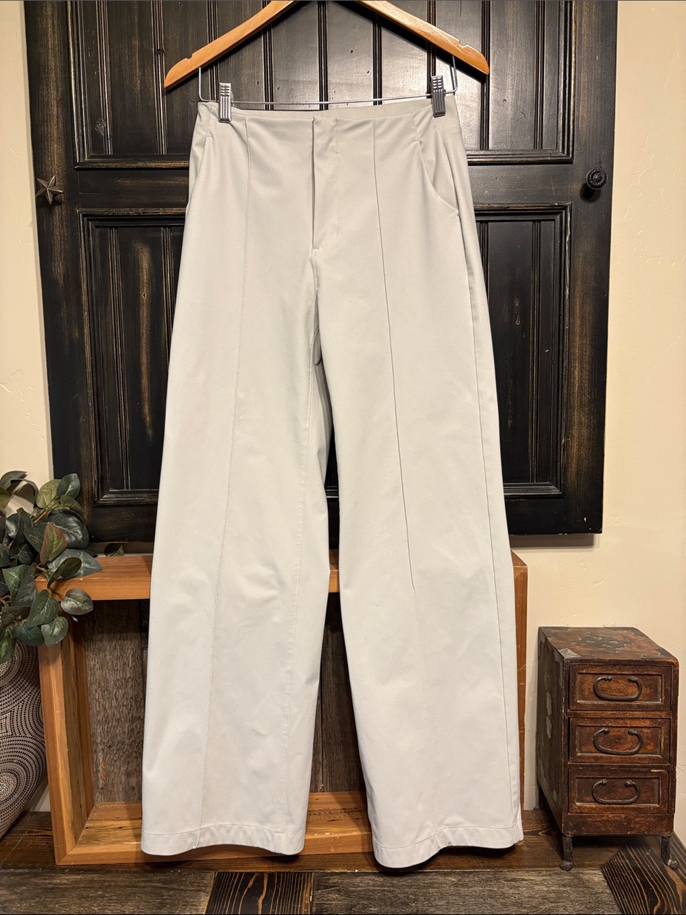 Vuori Women’s Meta Wide leg Pants